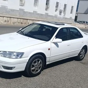 Toyota Camry 2000