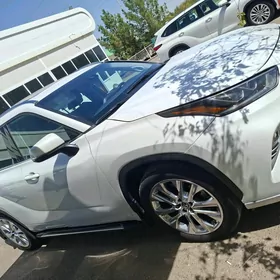 Toyota Highlander 2023