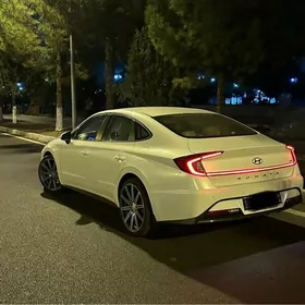 Hyundai Sonata 2020