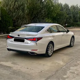 Lexus ES 350 2019