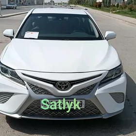 Toyota Camry 2020