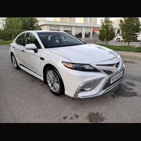 Toyota Camry 2022