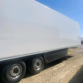 Schmitz Cargobull 2017
