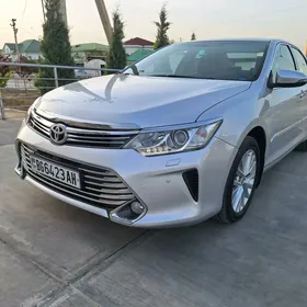 Toyota Camry 2015