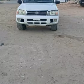 Infiniti QX4 1998