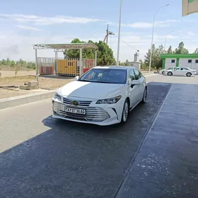 Toyota Avalon 2019