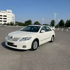 Toyota Camry 2010