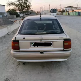 Opel Vectra 1989