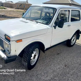 Lada Niva 1984