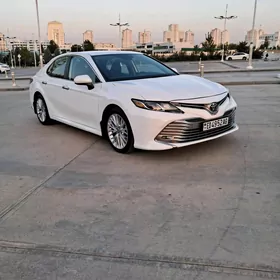 Toyota Camry 2020