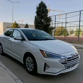Hyundai Elantra 2020
