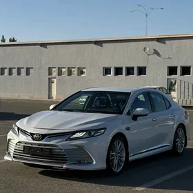 Toyota Camry 2024