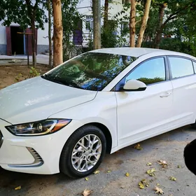 Hyundai Elantra 2018