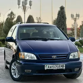Toyota Sienna 2002