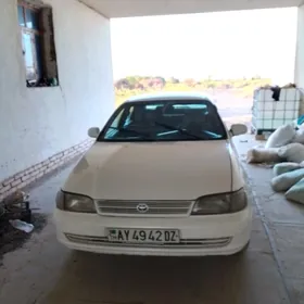 Toyota Carina 1995