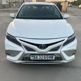 Toyota Camry 2023
