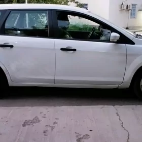 Ford Focus 2010