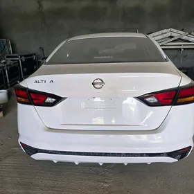 Nissan Altima 2022