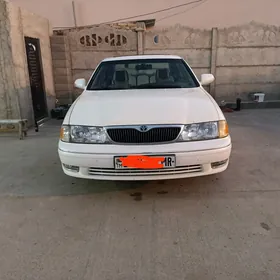 Toyota Avalon 1999