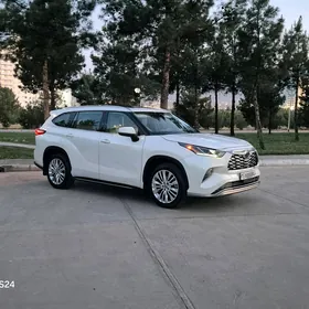 Toyota Highlander 2020