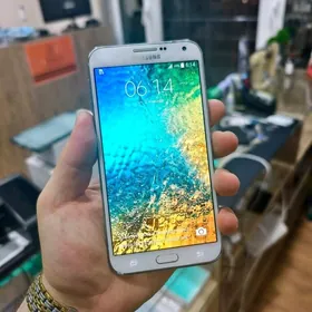 Samsung E7