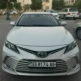 Toyota Camry 2023