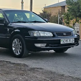 Toyota Camry 2000