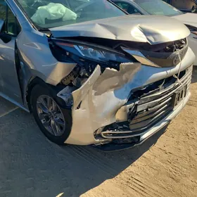 Toyota Sienna 2022