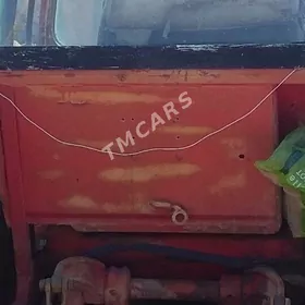 MTZ T-28 1992
