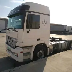 Mercedes-Benz ACTROS 3331 2001