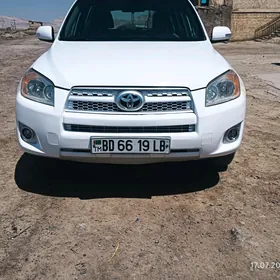 Toyota RAV4 2011