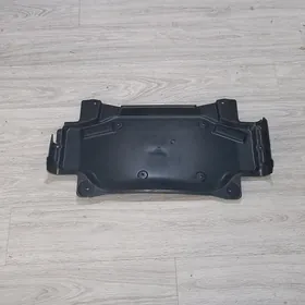 Zaşita mers W210 kicisi magazy
