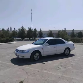 Toyota Camry 2000