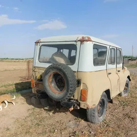 UAZ 469 2000