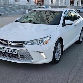 Toyota Camry 2015