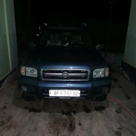 Nissan Pathfinder 2002