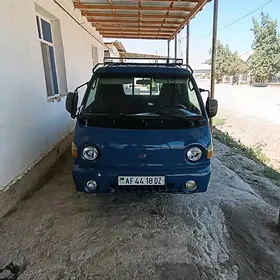 Hyundai H100 2002