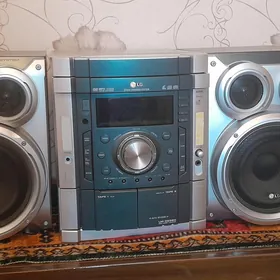 Музыкальный центр