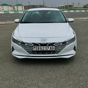 Hyundai Elantra 2021