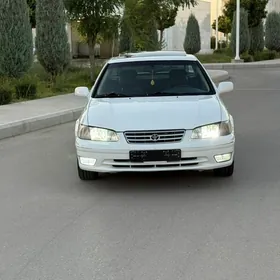 Toyota Camry 2001