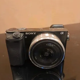Sony 6000