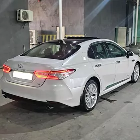 Toyota Camry 2020