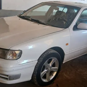 Nissan Maxima 1998