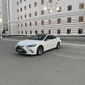 Lexus ES 350 2019