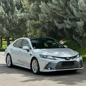 Toyota Camry 2018