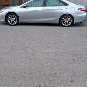 Toyota Camry 2016