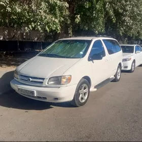 Toyota Sienna 1999
