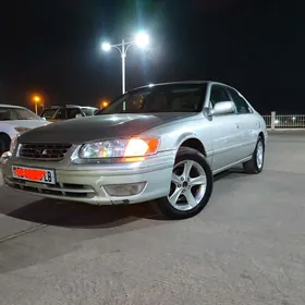 Toyota Camry 2000