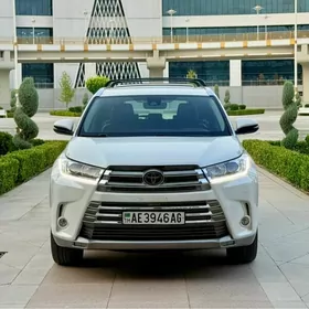 Toyota Highlander 2019