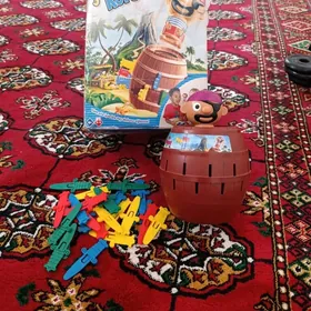 Şakacı korsan oyunjagy.